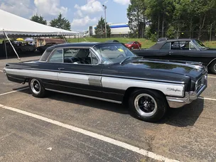 1962 Oldsmobile Starfire